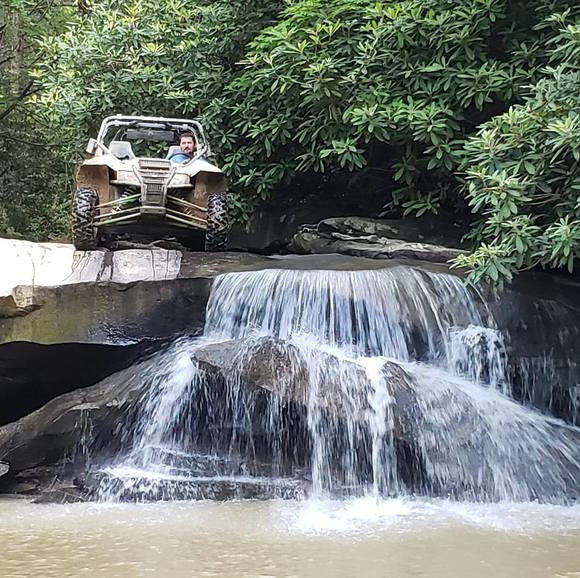 Meet your Posher, Tracy - Picture 1 of 1